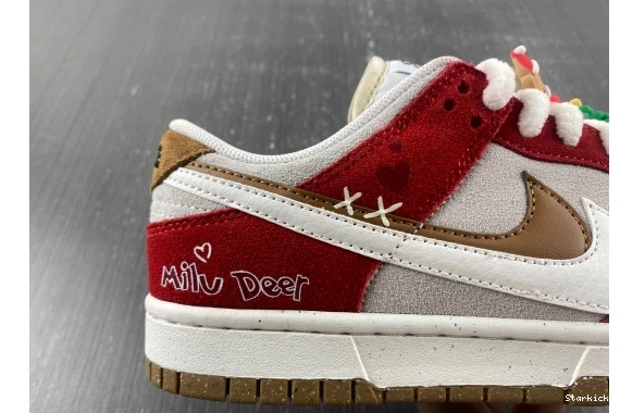 Nike Dunk Green Brown SB 85 Christmas DO9457-112 Red White Low 0924